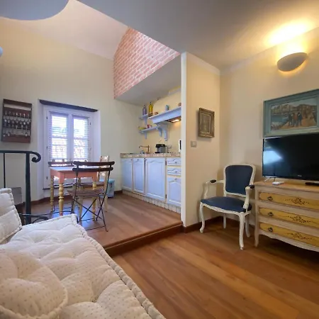 Apartment C052-appt Standing Au Coeur Du Suquet - St Antoine 3 Cannes